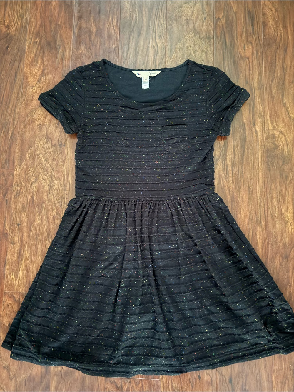 Yumi Black Short-Sleeve Sparkle Tunic